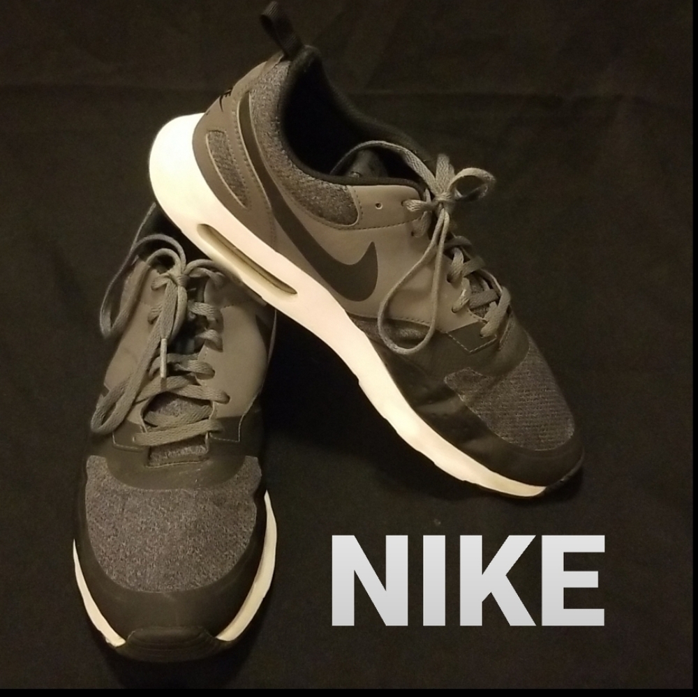 NIKE AIR MAX VISION Men's 10
